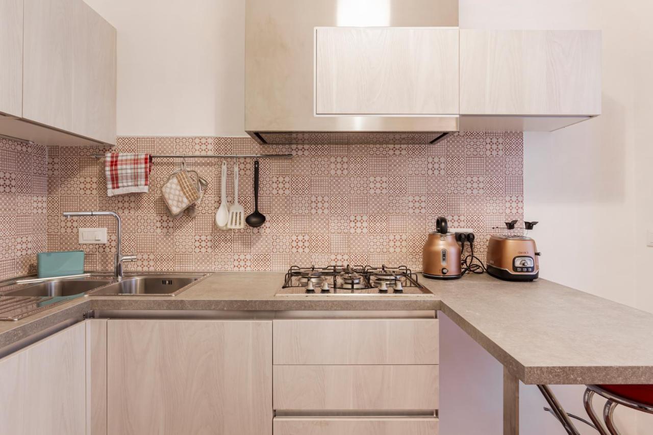 Restayled Chic Apartement- Via Ozieri Мілан Екстер'єр фото