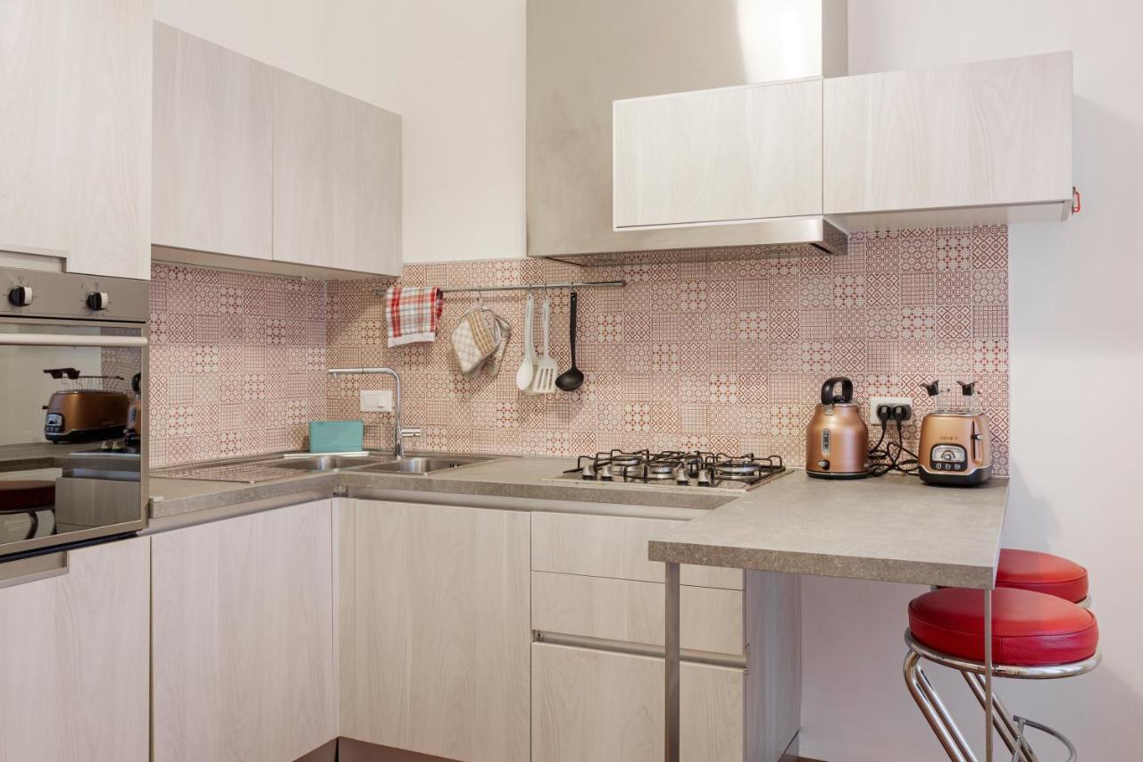Restayled Chic Apartement- Via Ozieri Мілан Екстер'єр фото